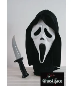 Ghost Face maske og kniv