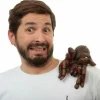 Tarantula shoulder buddy